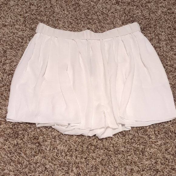 Express white high rise pleated flowy mini skort - Picture 1 of 8